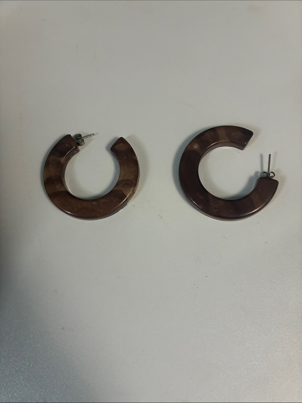Vtg polished wood circle earrings